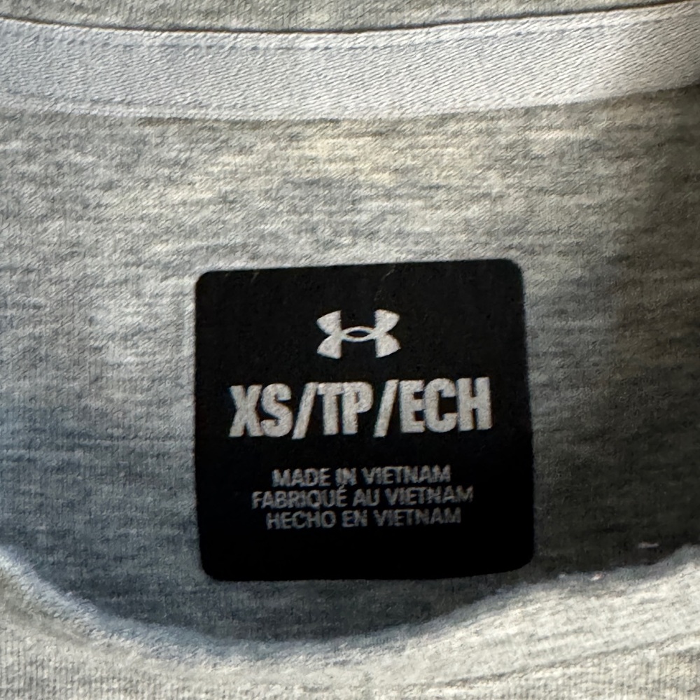 Women's Under Armour Crew Neck Sweatshirt Size XS‎ Gray Long Sleeve - Picture 3 of 4